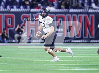 Thumbnail 2 in Iowa Colony vs. Randle (UIL 5A D2 Football Region III Quarterfinal) photogallery.