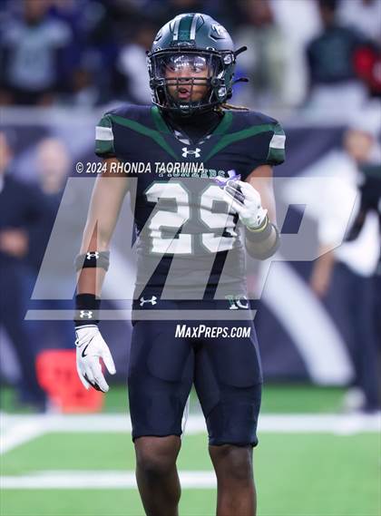 Thumbnail 1 in Iowa Colony vs. Randle (UIL 5A D2 Football Region III Quarterfinal) photogallery.