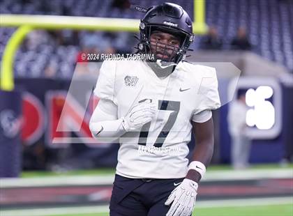 Thumbnail 2 in Iowa Colony vs. Randle (UIL 5A D2 Football Region III Quarterfinal) photogallery.