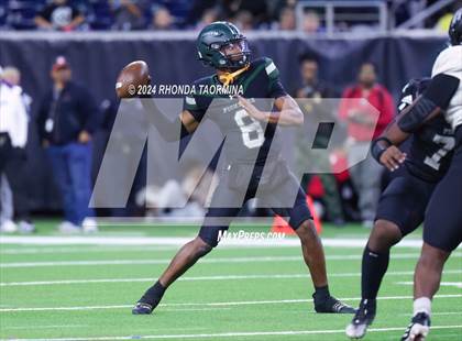 Thumbnail 1 in Iowa Colony vs. Randle (UIL 5A D2 Football Region III Quarterfinal) photogallery.