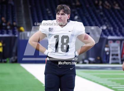 Thumbnail 2 in Iowa Colony vs. Randle (UIL 5A D2 Football Region III Quarterfinal) photogallery.