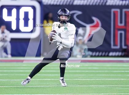 Thumbnail 2 in Iowa Colony vs. Randle (UIL 5A D2 Football Region III Quarterfinal) photogallery.