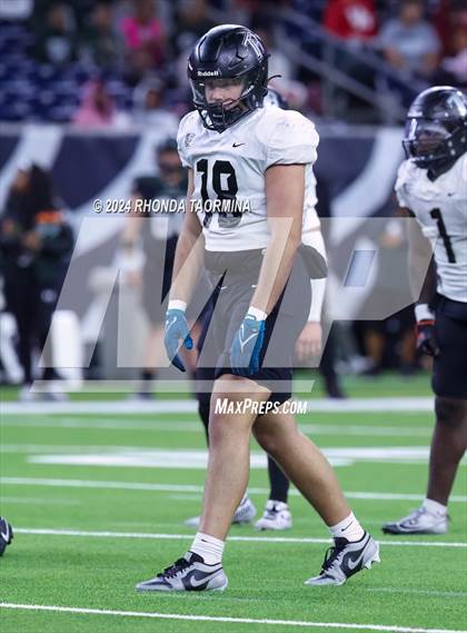 Thumbnail 2 in Iowa Colony vs. Randle (UIL 5A D2 Football Region III Quarterfinal) photogallery.