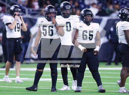 Thumbnail 1 in Iowa Colony vs. Randle (UIL 5A D2 Football Region III Quarterfinal) photogallery.