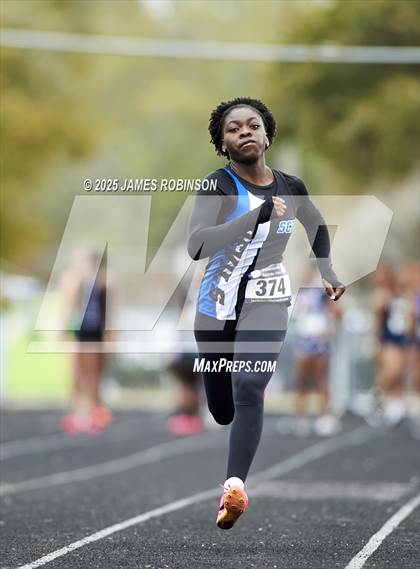 Thumbnail 1 in Lewis James Invitational (100m) photogallery.