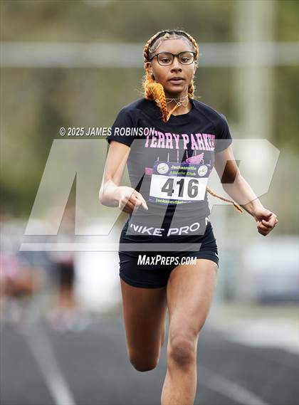 Thumbnail 2 in Lewis James Invitational (100m) photogallery.