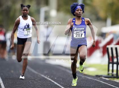 Thumbnail 1 in Lewis James Invitational (100m) photogallery.