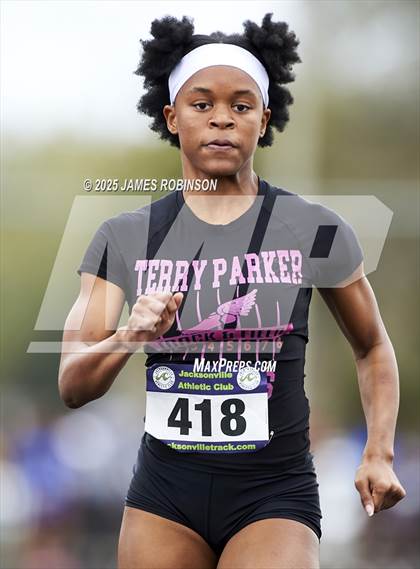 Thumbnail 2 in Lewis James Invitational (100m) photogallery.