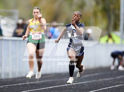 Thumbnail 1 in Lewis James Invitational (100m) photogallery.