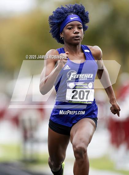 Thumbnail 2 in Lewis James Invitational (100m) photogallery.