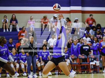 Thumbnail 2 in Shepherd @ Hardin-Jefferson photogallery.