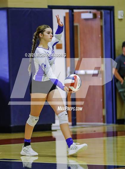 Thumbnail 2 in Shepherd @ Hardin-Jefferson photogallery.
