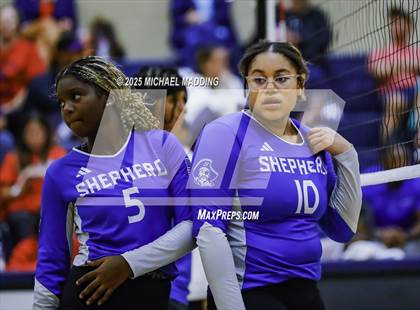 Thumbnail 2 in Shepherd @ Hardin-Jefferson photogallery.