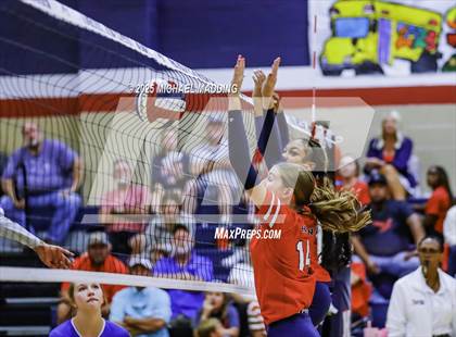 Thumbnail 1 in Shepherd @ Hardin-Jefferson photogallery.