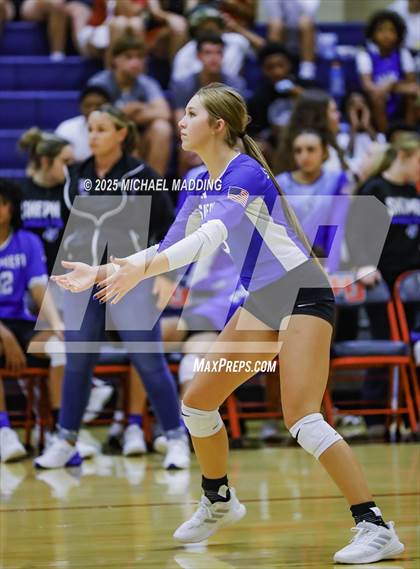 Thumbnail 2 in Shepherd @ Hardin-Jefferson photogallery.