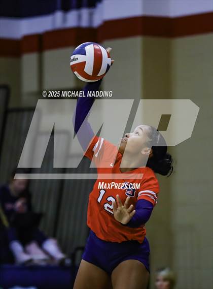 Thumbnail 3 in Shepherd @ Hardin-Jefferson photogallery.