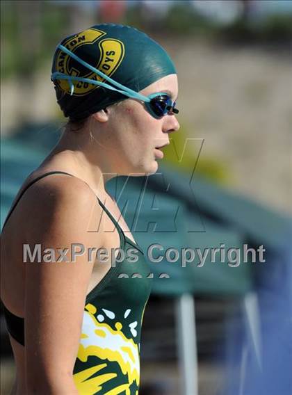 Thumbnail 2 in Canyon vs Valencia photogallery.