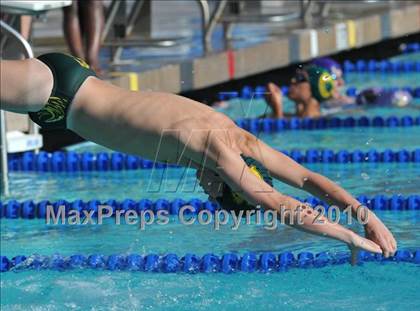 Thumbnail 2 in Canyon vs Valencia photogallery.