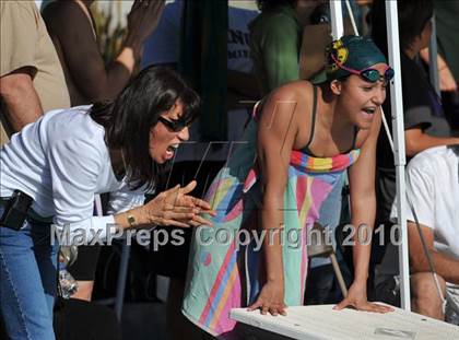 Thumbnail 2 in Canyon vs Valencia photogallery.