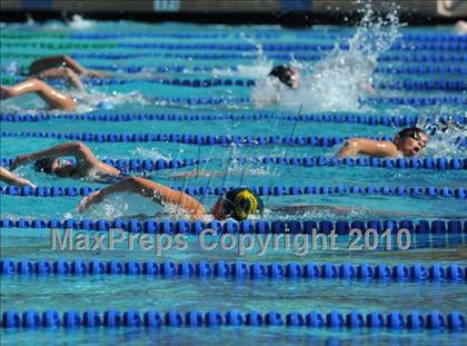 Thumbnail 3 in Canyon vs Valencia photogallery.