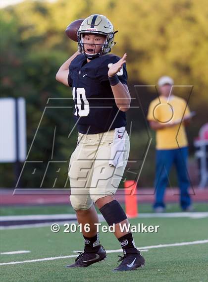 Thumbnail 1 in Aptos vs. Archbishop Mitty photogallery.