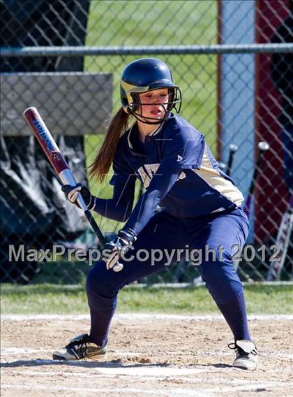 Thumbnail 3 in  Bayport vs Center Moriches photogallery.