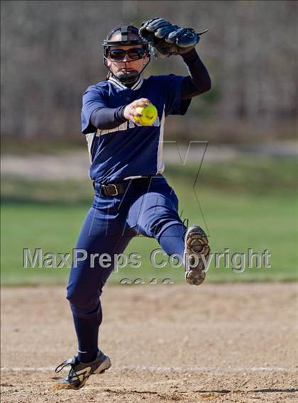 Thumbnail 3 in  Bayport vs Center Moriches photogallery.