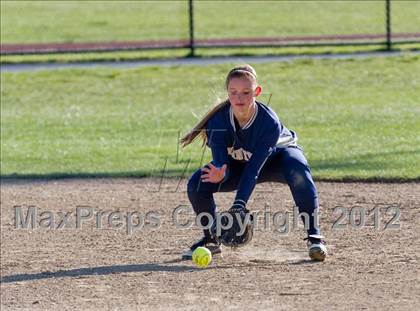 Thumbnail 3 in  Bayport vs Center Moriches photogallery.