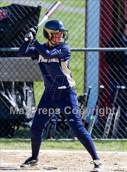 Thumbnail 1 in  Bayport vs Center Moriches photogallery.