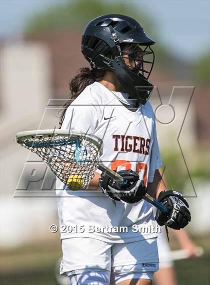 Thumbnail 2 in Amherst Central vs. Lake Shore (Section 6 Class C Final) photogallery.