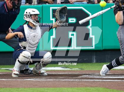 Thumbnail 2 in Keller vs. Guyer (UIL 6A Regional Final) photogallery.