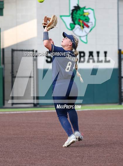 Thumbnail 2 in Keller vs. Guyer (UIL 6A Regional Final) photogallery.