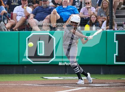 Thumbnail 1 in Keller vs. Guyer (UIL 6A Regional Final) photogallery.