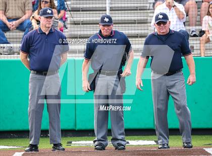 Thumbnail 2 in Keller vs. Guyer (UIL 6A Regional Final) photogallery.
