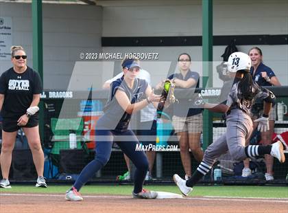 Thumbnail 3 in Keller vs. Guyer (UIL 6A Regional Final) photogallery.
