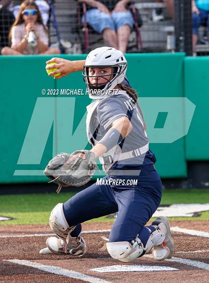 Thumbnail 2 in Keller vs. Guyer (UIL 6A Regional Final) photogallery.