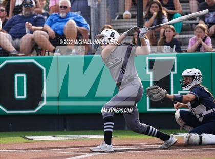 Thumbnail 1 in Keller vs. Guyer (UIL 6A Regional Final) photogallery.