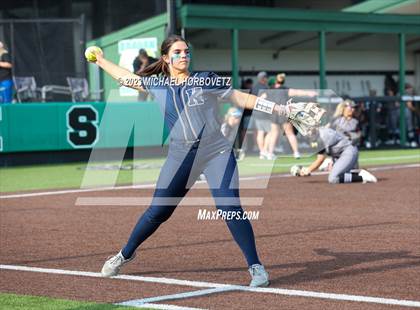 Thumbnail 3 in Keller vs. Guyer (UIL 6A Regional Final) photogallery.