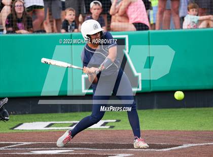 Thumbnail 1 in Keller vs. Guyer (UIL 6A Regional Final) photogallery.