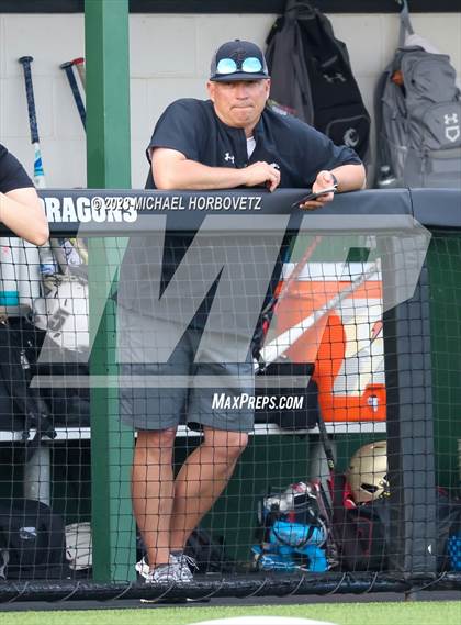 Thumbnail 1 in Keller vs. Guyer (UIL 6A Regional Final) photogallery.