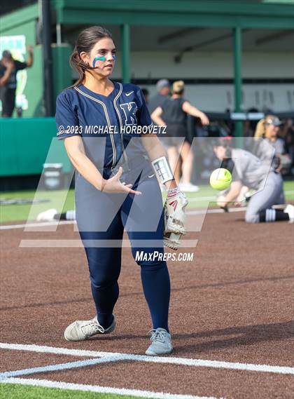 Thumbnail 1 in Keller vs. Guyer (UIL 6A Regional Final) photogallery.