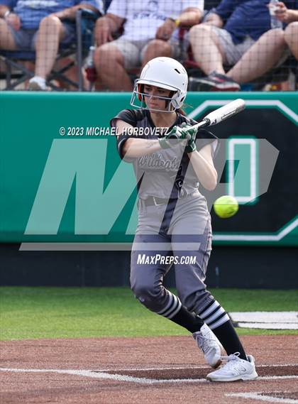 Thumbnail 1 in Keller vs. Guyer (UIL 6A Regional Final) photogallery.