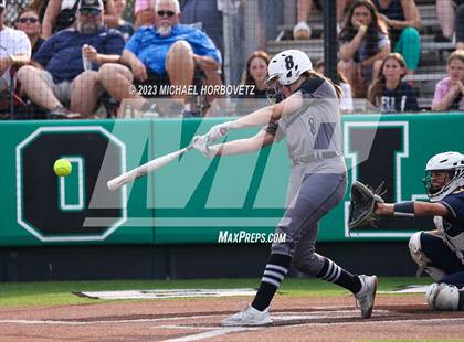 Thumbnail 3 in Keller vs. Guyer (UIL 6A Regional Final) photogallery.