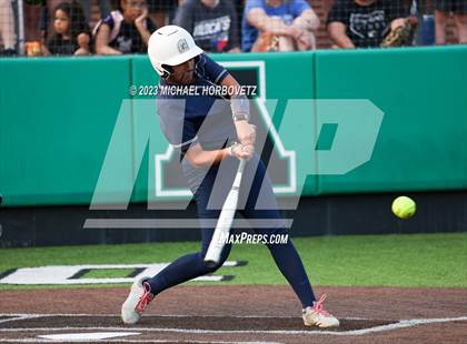Thumbnail 1 in Keller vs. Guyer (UIL 6A Regional Final) photogallery.
