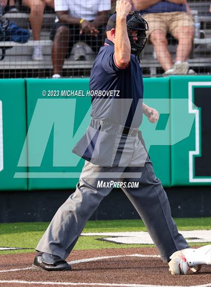 Thumbnail 3 in Keller vs. Guyer (UIL 6A Regional Final) photogallery.
