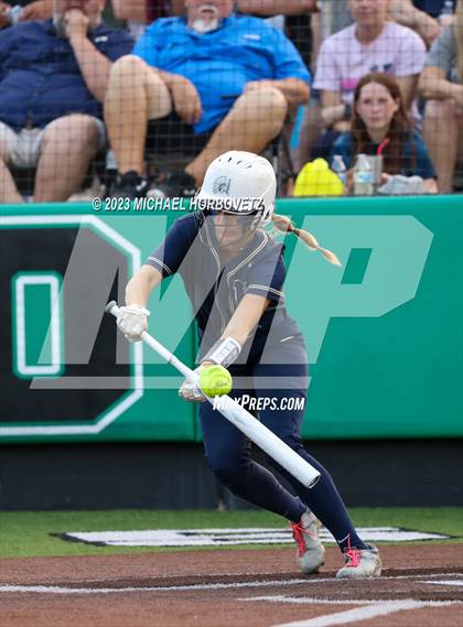 Thumbnail 2 in Keller vs. Guyer (UIL 6A Regional Final) photogallery.