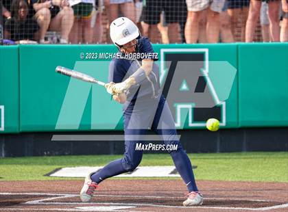 Thumbnail 2 in Keller vs. Guyer (UIL 6A Regional Final) photogallery.