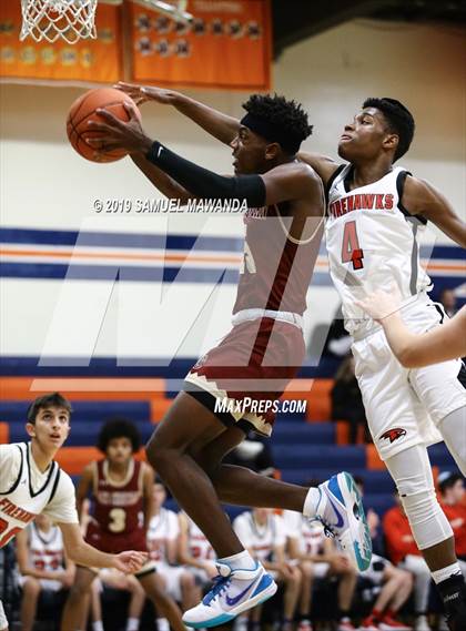 Thumbnail 2 in Shalhevet vs  Oaks Christian (5th Annual West Valley Tip-Off Classic) photogallery.