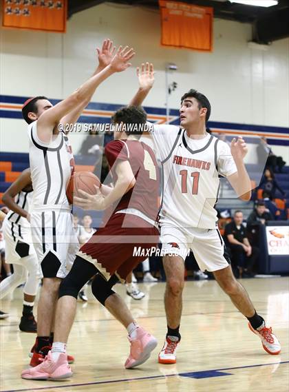Thumbnail 2 in Shalhevet vs  Oaks Christian (5th Annual West Valley Tip-Off Classic) photogallery.