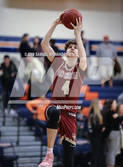 Thumbnail 3 in Shalhevet vs  Oaks Christian (5th Annual West Valley Tip-Off Classic) photogallery.